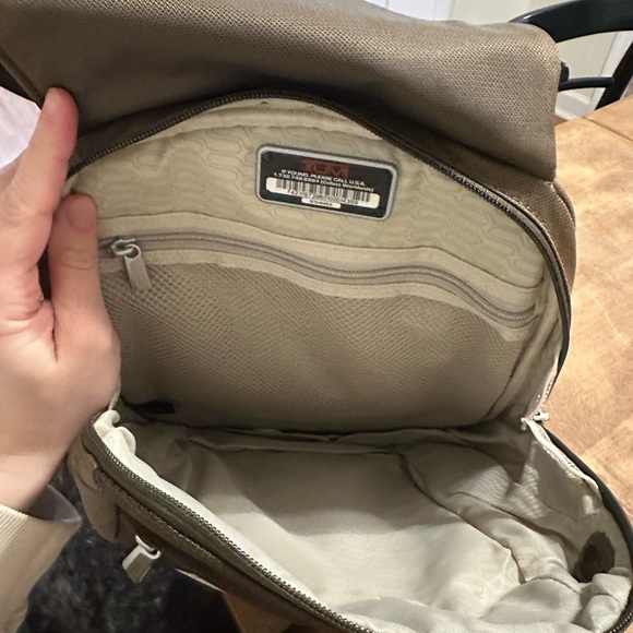 New With Tags Tumi Bag - Picture 2 of 4